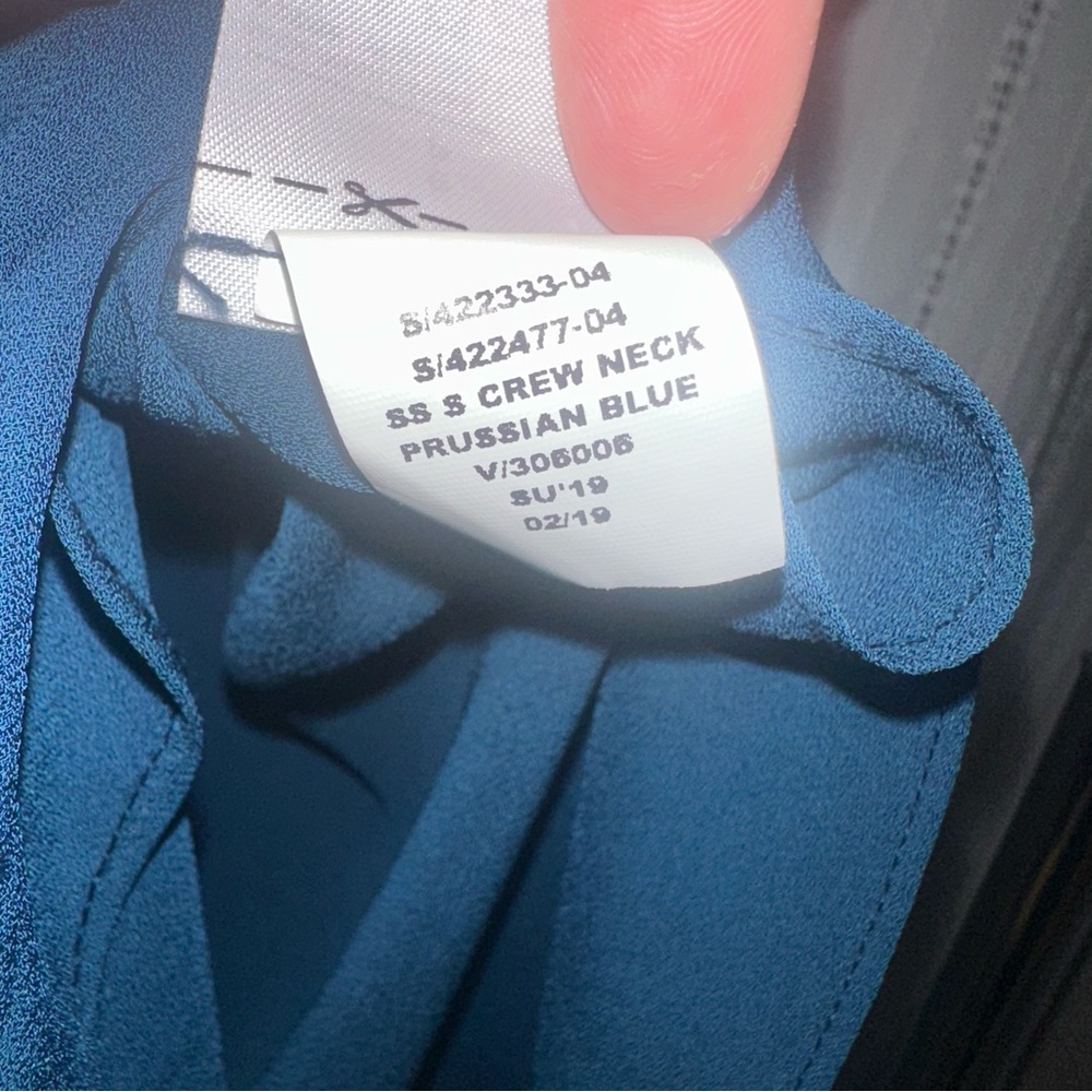 Banana Republic Teal Blue Short Sleeve Blouse - Picture 6 of 6
